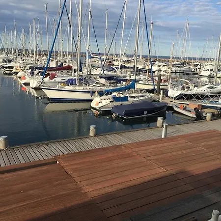 بيت للعطل Ferienhaus Am Stadtwald *